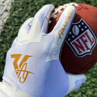 SIGNATURE AHHWIWIII GLOVES