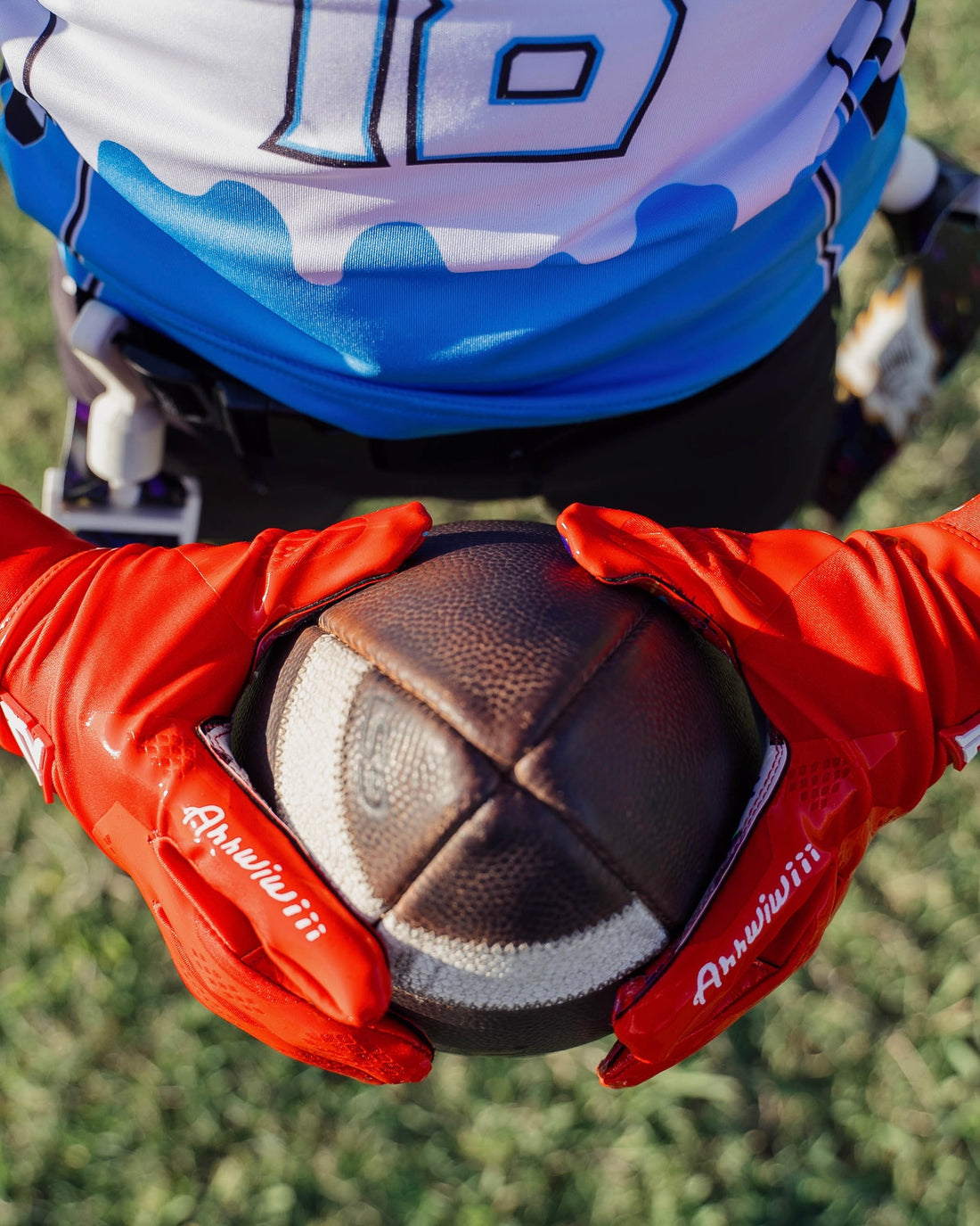 YOUTH RED AHHWIWIII GLOVES